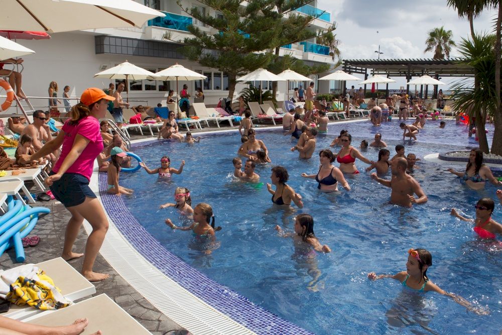Hotel en Peñíscola con actividades acuáticas - Acuazul